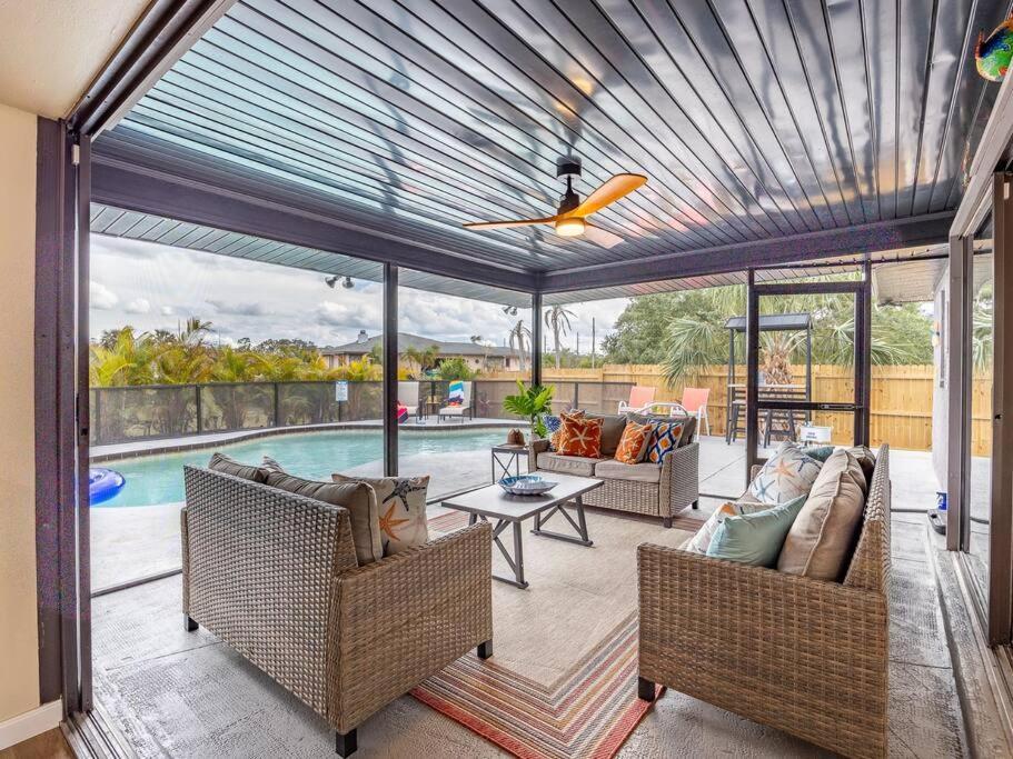 Englewood, Manasota Keys - 2 Bedroom Luxury Villa, Pool, Game Room, 6 Min To Beaches Next To Canal Exterior foto