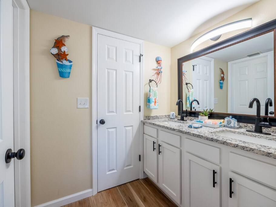 Englewood, Manasota Keys - 2 Bedroom Luxury Villa, Pool, Game Room, 6 Min To Beaches Next To Canal Exterior foto